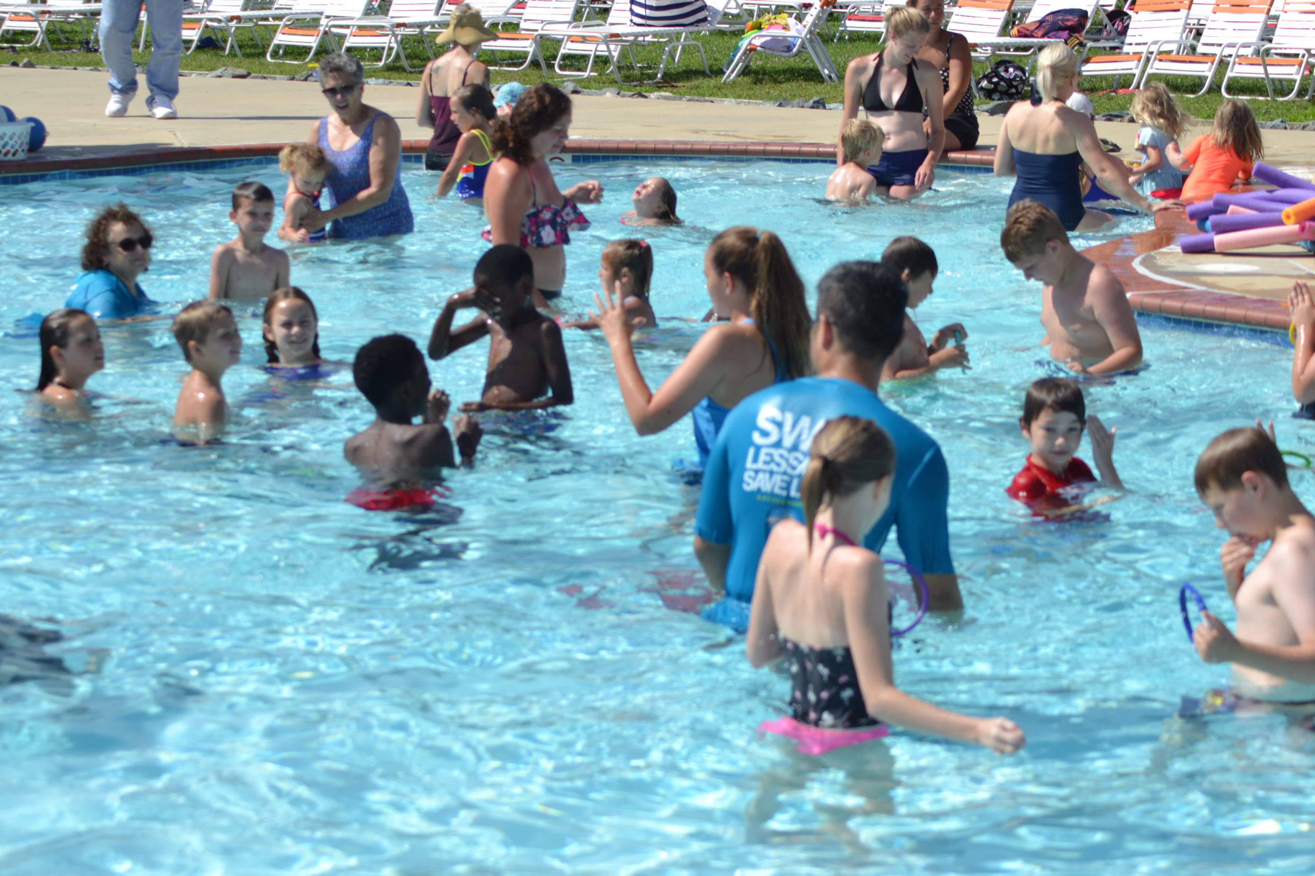 Making A Splash The Worlds Largest Swimming Lesson In Calvert County Bay Weekly 8990